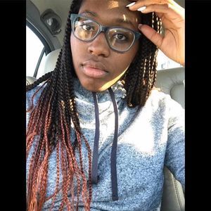 Meet your Posher, Magdalena